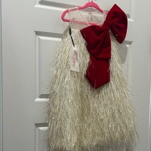 Infant girls size 12M-18M Elegant Cream Feather Dress with Red Bow